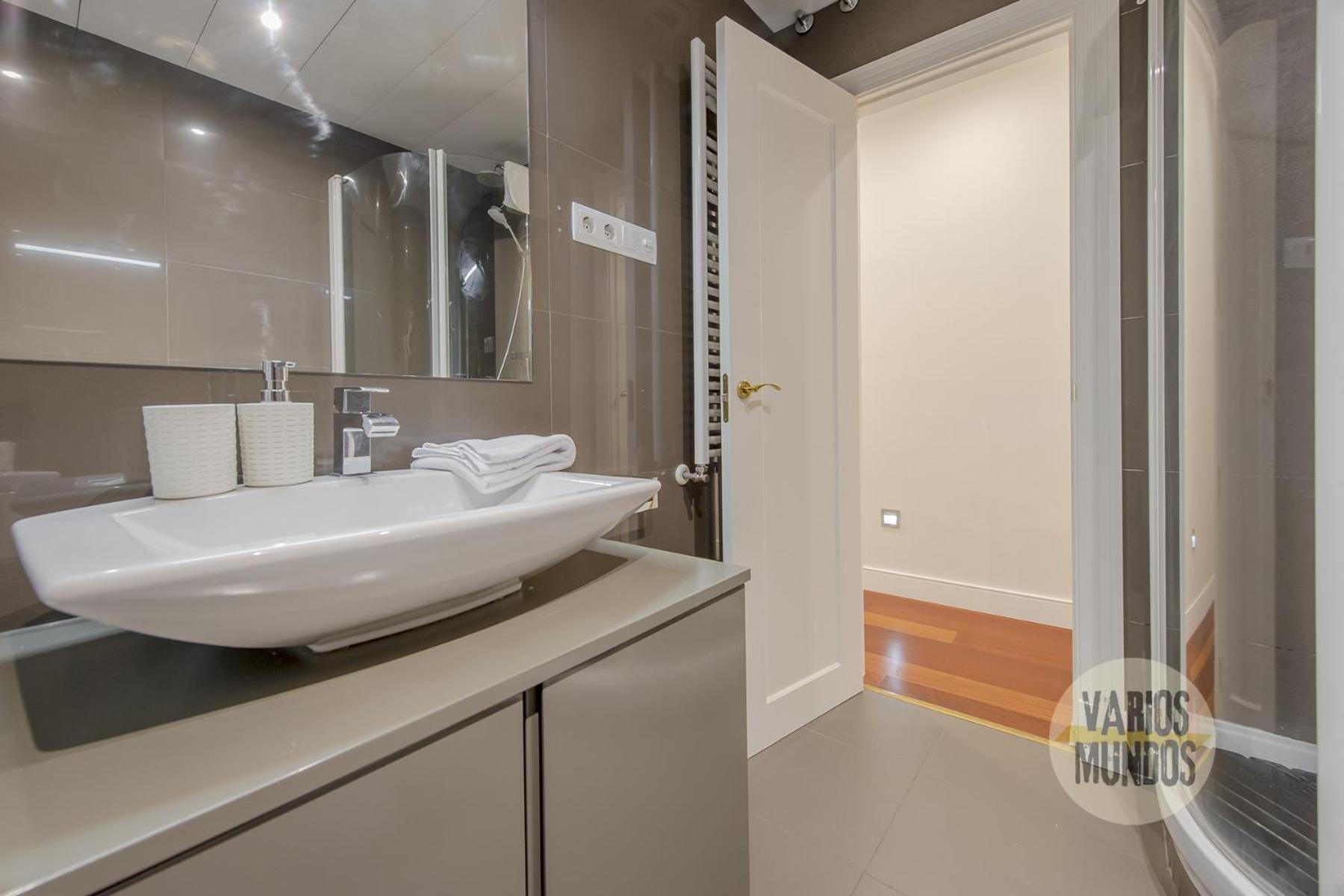 Premium Apt 10Pax En Plaza Espana-Gran Via 马德里 外观 照片
